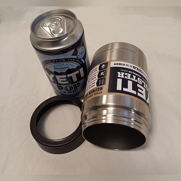YETI Colster Stainless Steel No Sweat Design Keeps drinks cold for hours - Picture 7 of 8
